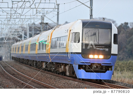 総武本線 佐倉-物井 JR東日本 255系 Be-01編成(幕張) わかしお 総武本線 佐倉-物井 JR東日本 255系 Be-01編成(幕張) わかしお 87790810