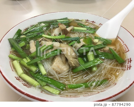 兵庫県神戸市の中華食堂で食べるビーフン料理 兵庫県神戸市の中華食堂で食べるビーフン料理 87794290