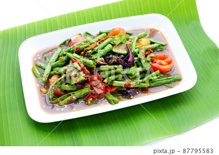 Spicy long bean salad. Thai food 87795583