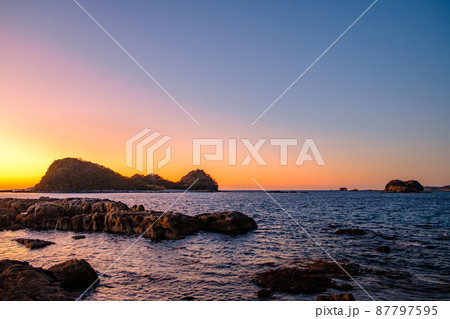 海辺の夕景 海辺の夕景 87797595