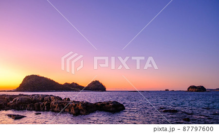 海辺の夕景 87797600