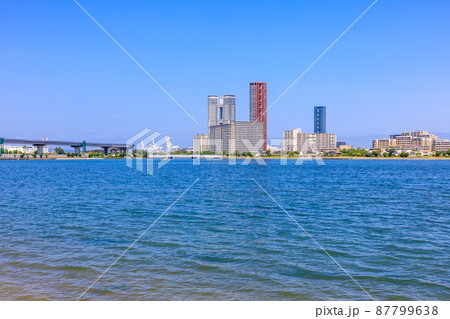 御島水域の風景（香椎海岸遊歩道からのアイランドシティ）　【福岡市東区】 87799638