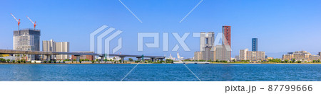 御島水域の風景（香椎海岸遊歩道からのアイランドシティ）パノラマ　【福岡市東区】 87799666