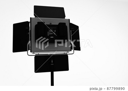 RGBビデオライトでのスタジオ撮影 87799890