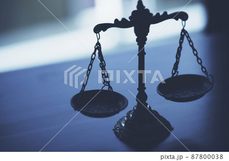 天秤のシルエット 天秤のシルエット 87800038