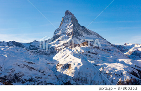 Scenic view of Matterhorn mountain peak, Switzerland 87800353