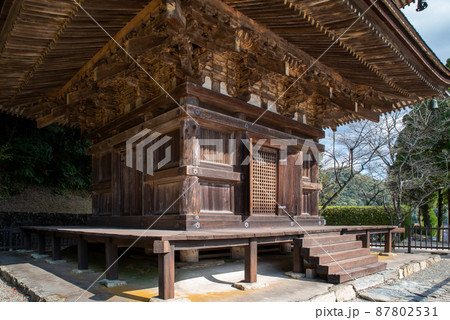 山口県山口市の国宝 瑠璃光寺五重塔 山口県山口市の国宝 瑠璃光寺五重塔 87802531