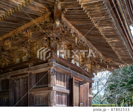 山口県山口市の国宝 瑠璃光寺五重塔 山口県山口市の国宝 瑠璃光寺五重塔 87802533