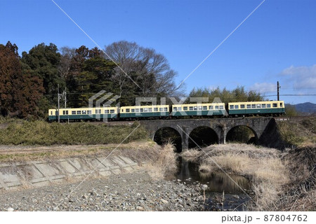 三岐鉄道　北勢線　楚原 - 麻生田駅間　土木遺産　めがね橋を行く 87804762