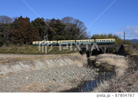 三岐鉄道　北勢線　楚原 - 麻生田駅間　名所　めがね橋を行く 87804767