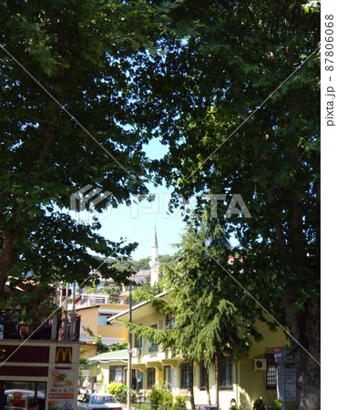 イスタンブールの田舎町と教会【トルコ】 イスタンブールの田舎町と教会【トルコ】 87806068