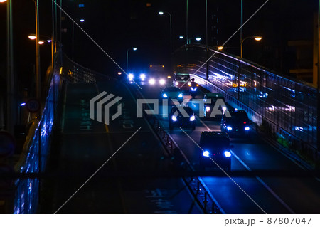夜の環七通りの交通　環状7号線の夜景【都会イメージ】 87807047