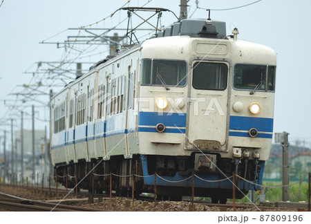 北陸本線　美川－加賀笠間　JR西日本　413系　B11編成（金沢） 87809196