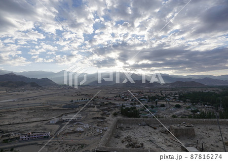 ティクセゴンパ 87816274