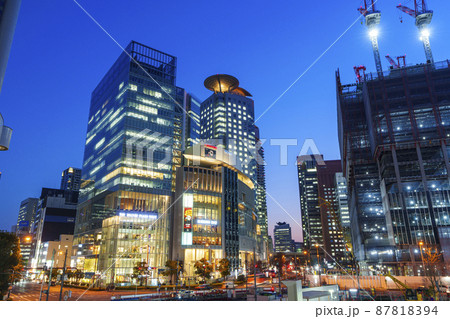大阪・梅田の夜景　ハービスエント　ヒルトンプラザ大阪 87818394