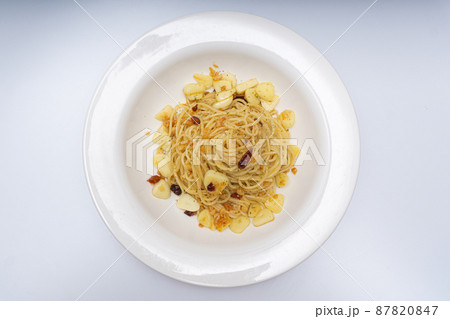 パスタ 食事 スパゲッティ 87820847