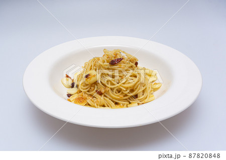 パスタ スパゲッティ ランチ 87820848