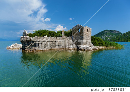 The ruins of the old fortress Lake Skadar 87823854