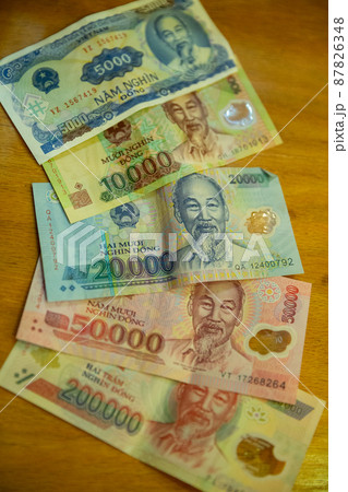 ベトナム】ハノイ、ホーチミンの肖像が描かれた通貨紙幣「ベトナムドン」の写真素材 [87826348] - PIXTA