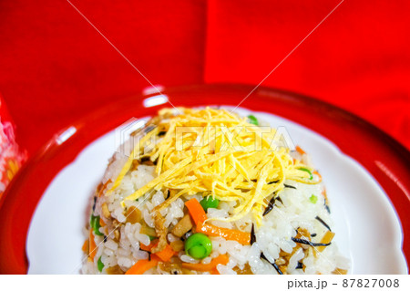 雛祭り 五目寿司 お供え 【家庭料理】 雛祭り 五目寿司 お供え 【家庭料理】 87827008