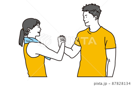 協力してトレーニングをするアジア人の男女 協力してトレーニングをするアジア人の男女 87828134