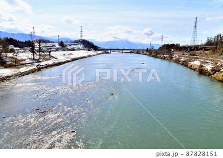 立ヶ花橋/千曲川より上流方向を望む(長野県中野市)【2022.3】 立ヶ花橋/千曲川より上流方向を望む(長野県中野市)【2022.3】 87828151