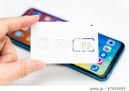 SIMカードとスマートフォン SIMカードとスマートフォン 87830005