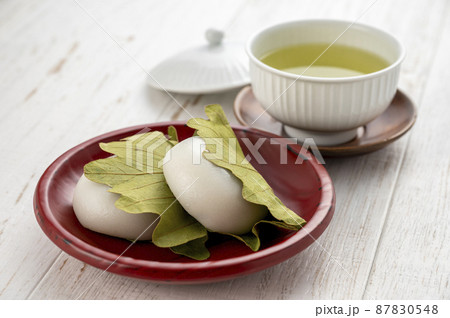 柏餅とお茶 柏餅とお茶 87830548