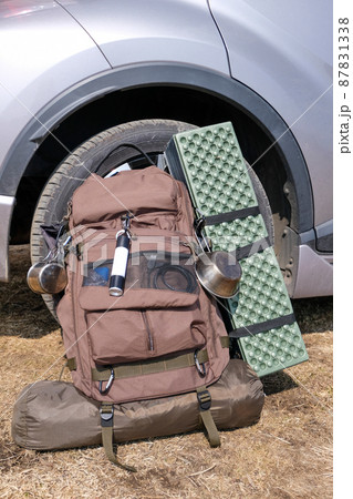 バックパックでキャンプ 87831338
