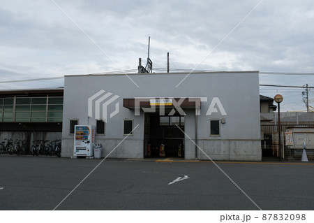 三岐鉄道・北勢線、蓮花寺駅の駅舎 87832098
