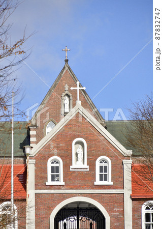 早春の北海道北斗市でトラピスト男子修道院の風景を撮影 87832747