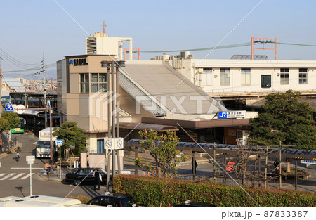 東海道本線　摂津富田駅 87833387