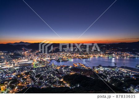 《長崎県》稲佐山の夜明け・日本三大夜景・ブルーモーメント 《長崎県》稲佐山の夜明け・日本三大夜景・ブルーモーメント 87833635