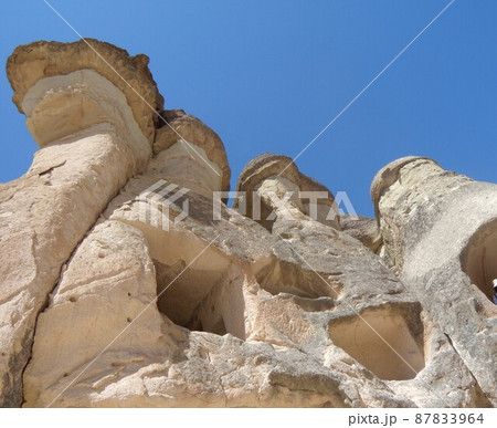 妖精が住んでいると言われるキノコ岩【トルコ・カッパドキア】 妖精が住んでいると言われるキノコ岩【トルコ・カッパドキア】 87833964