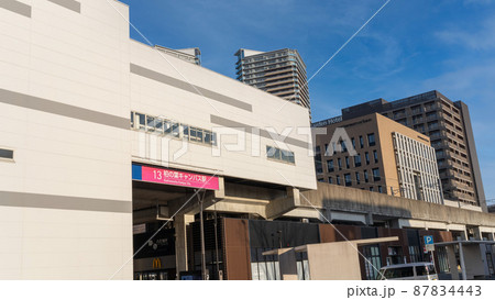柏の葉キャンパス駅東口の景色（東京大学、三井ガーデンホテル） 87834443