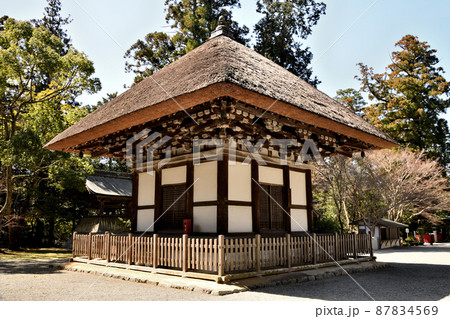 観心寺（建掛塔）　【大阪府河内長野市】 87834569