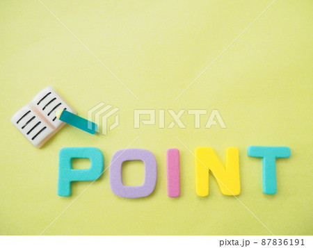 POINTポイントの単語とノートと鉛筆のイメージ POINTポイントの単語とノートと鉛筆のイメージ 87836191