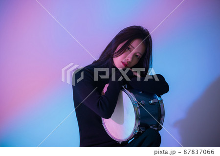 女性 ミュージック 女性 ミュージック 87837066