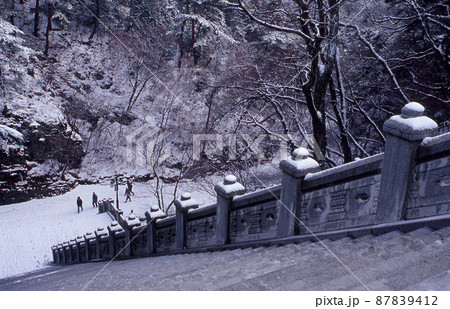 韓国 積雪 観光地 87839412