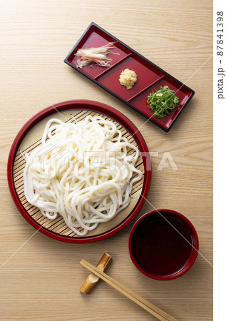 冷やしうどん 87841398