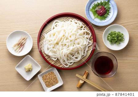 冷やしうどん 87841401