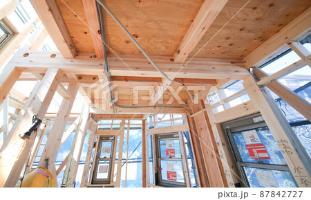 3階建 新築木造住宅 建築現場 3階建 新築木造住宅 建築現場 87842727
