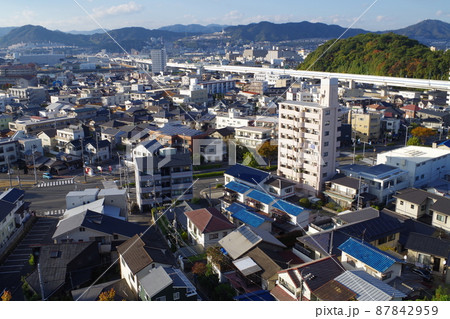 江波山気象館の屋上から眺めた江波地区の家並 江波山気象館の屋上から眺めた江波地区の家並 87842959
