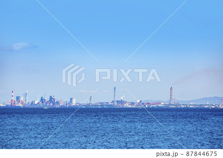 別府湾と大分市工業地帯 87844675