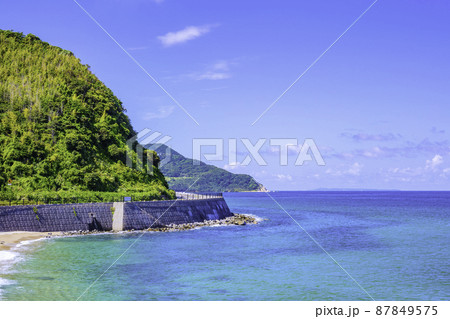 福岡県糸島市の絶景　二見ヶ浦 87849575