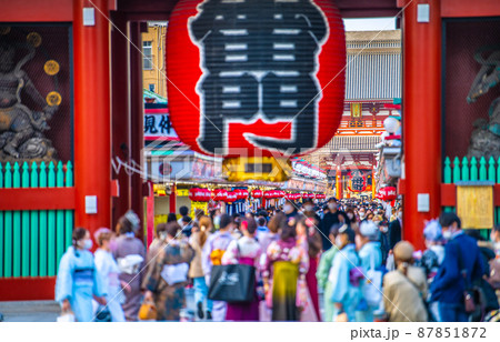 日本の東京都市景観 BA.2多重感染爆発…賑わう浅草寺…。韓国感染者40万人超のなぜ=16日 日本の東京都市景観 BA.2多重感染爆発…賑わう浅草寺…。韓国感染者40万人超のなぜ=16日 87851872