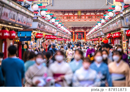 日本の東京都市景観 BA.2多重感染爆発…賑わう浅草寺…。韓国感染者40万人超のなぜ=16日 日本の東京都市景観 BA.2多重感染爆発…賑わう浅草寺…。韓国感染者40万人超のなぜ=16日 87851873