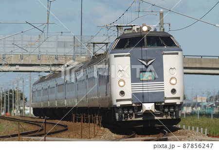 北陸本線　加賀笠間－美川　JR西日本　583系　B05編成（京都）　雷鳥 87856247