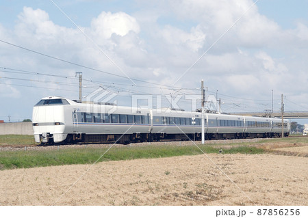 北陸本線　加賀笠間－美川　JR西日本　683系　S02編成（金沢）　しらさぎ 87856256