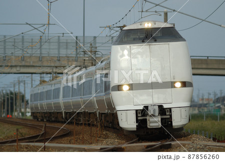 北陸本線 加賀笠間-美川 JR西日本 683系 S29+S22+S10編成(金沢) しらさぎ 北陸本線 加賀笠間-美川 JR西日本 683系 S29+S22+S10編成(金沢) しらさぎ 87856260